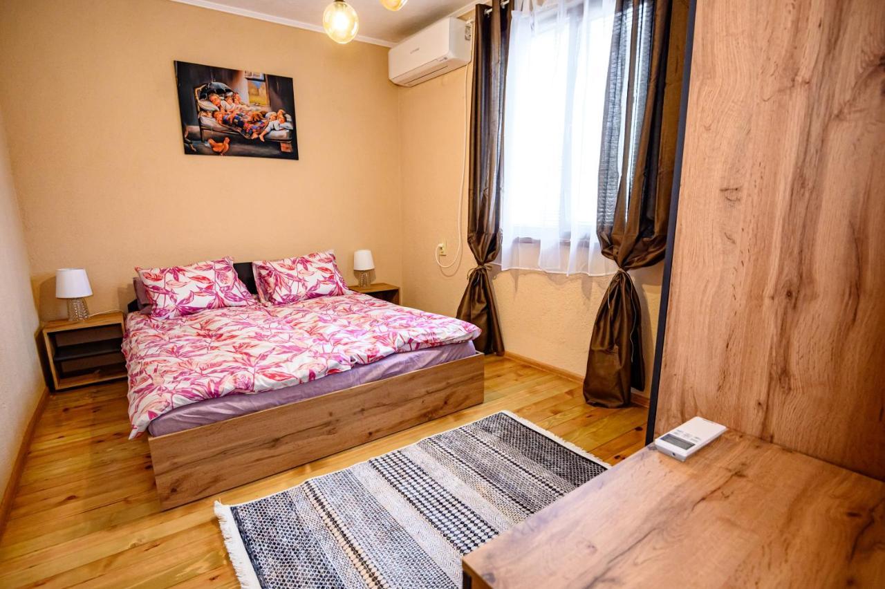 Lalev Guest House Bansko Exterior photo