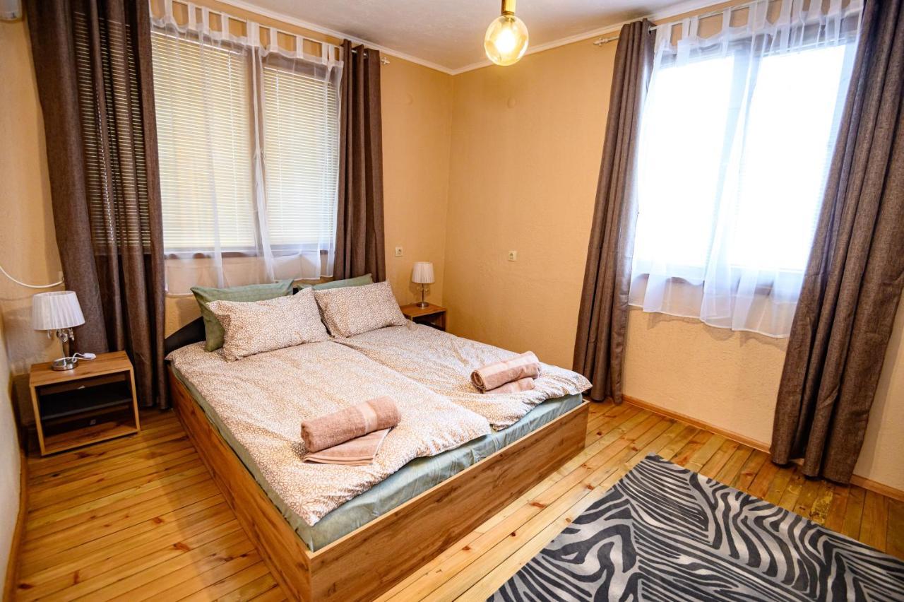 Lalev Guest House Bansko Exterior photo